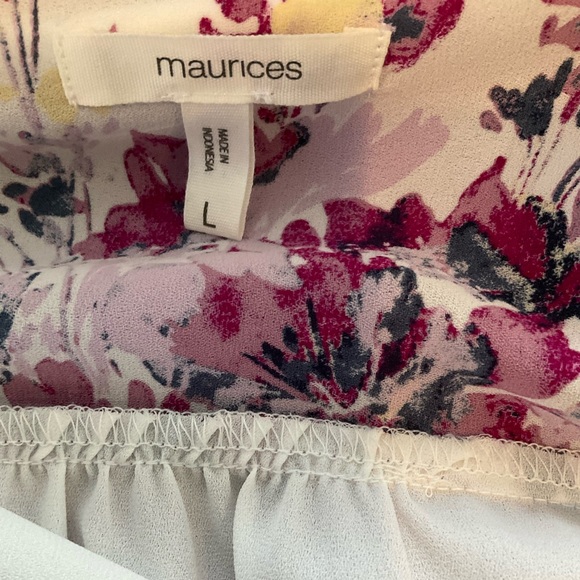 Maurices Floral Blouse - EUC - Picture 4 of 4